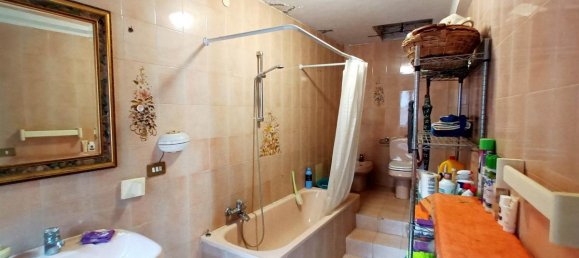 Studio in Cetona, Italy No. 1521 4