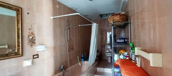 Studio in Cetona, Italy No. 1521 3