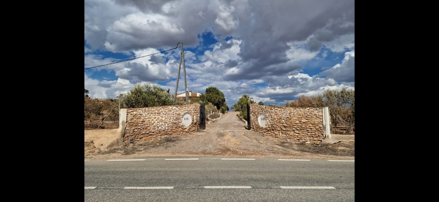 6 bedrooms House in Gea Y Truyols, Spain No. 190301