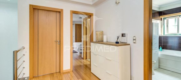 5 bedrooms House in Vialonga, Portugal No. 123887 22