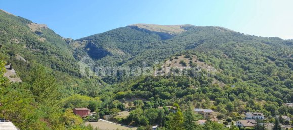 2 bedrooms House in Costacciaro, Italy No. 261846 5