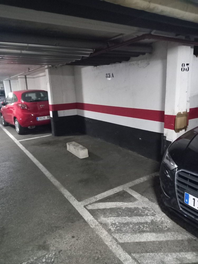 8m² Garage in Zaragoza, Spain No. 240262
