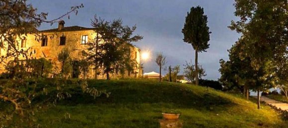 2 غرف نوم منزل في Asciano, Italy رقم 1456 3