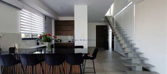 6 bedrooms House in Aradippou, Cyprus No. 10553 11