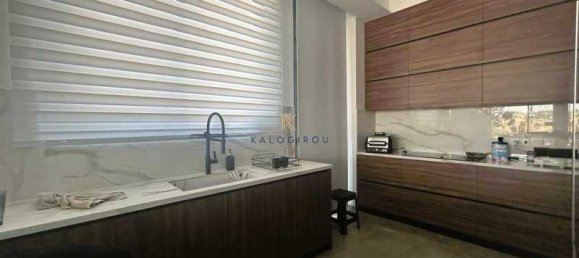 6 bedrooms House in Aradippou, Cyprus No. 10553 8