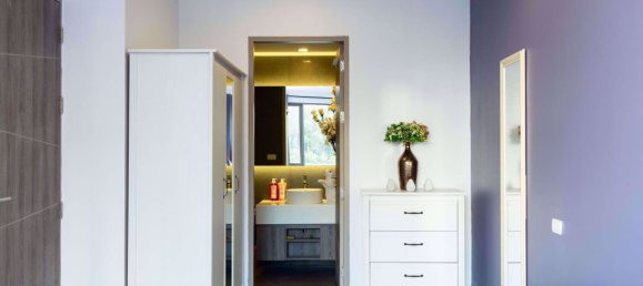 Кондоминиум  с 1 спальней в Клонг Тоэй, Таиланд № 10186 5