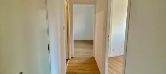 3 bedrooms Apartment in Valenciennes, France No. 40137 11