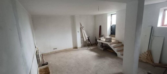 Casa de 9 habitaciónes en Castelletto Molina, Italy No. 39882 11