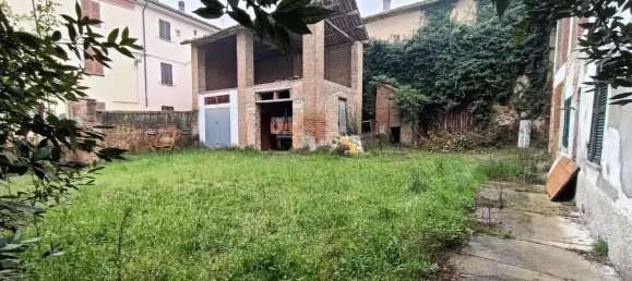 Casa de 9 habitaciónes en Castelletto Molina, Italy No. 39882 31