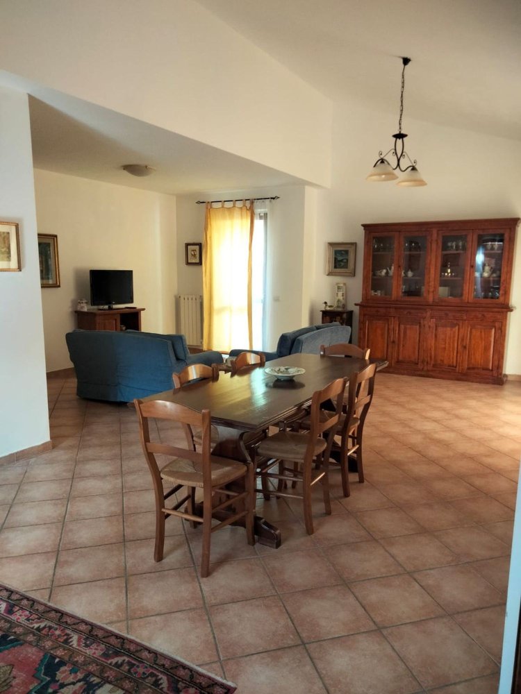 Дом с 6 спальнями в Терни, Италия № 326022