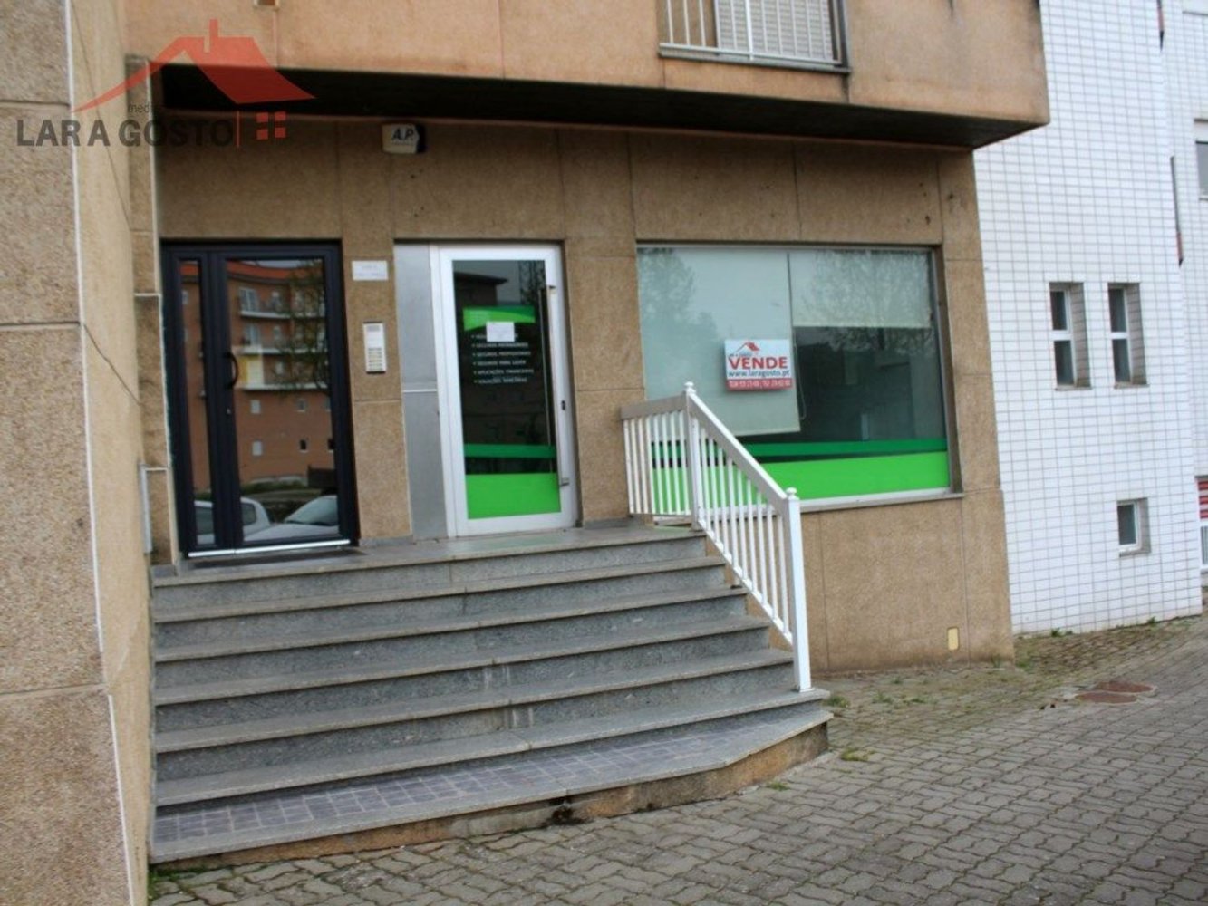  مكتب في Macedo de Cavaleiros, Portugal 147متر مربع رقم 92741