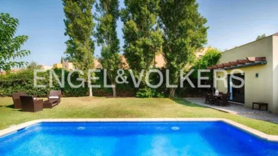 Дом с 8 спальнями в Герона, Испания № 236093