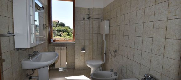 6 rooms Apartment in Imperia, Italy No. 306345 10