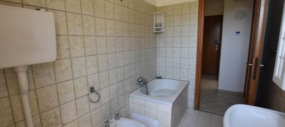 6 rooms Apartment in Imperia, Italy No. 306345 11