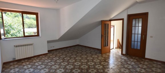 6 rooms Apartment in Imperia, Italy No. 306345 15