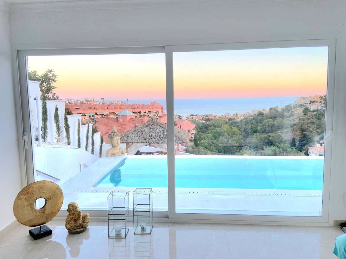 Villa de 4 dormitorios en Fuengirola, Spain No. 45533