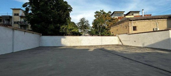 13m² Parking in Naples, Italy No. 5527 5