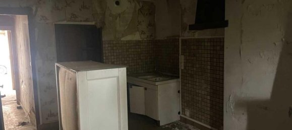 3 bedrooms House in Calvados, France No. 202989 4