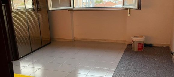 Квартира с 4 комнатами в Кашина, Италия № 261370 3