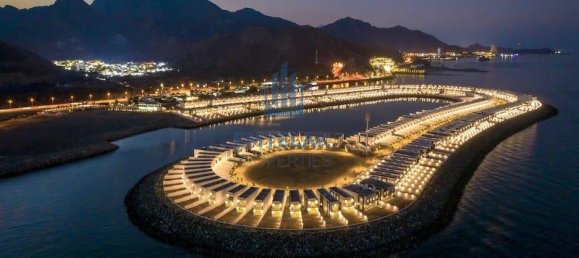 Вилла с 4 спальнями в Sharm, ОАЭ № 12572 19