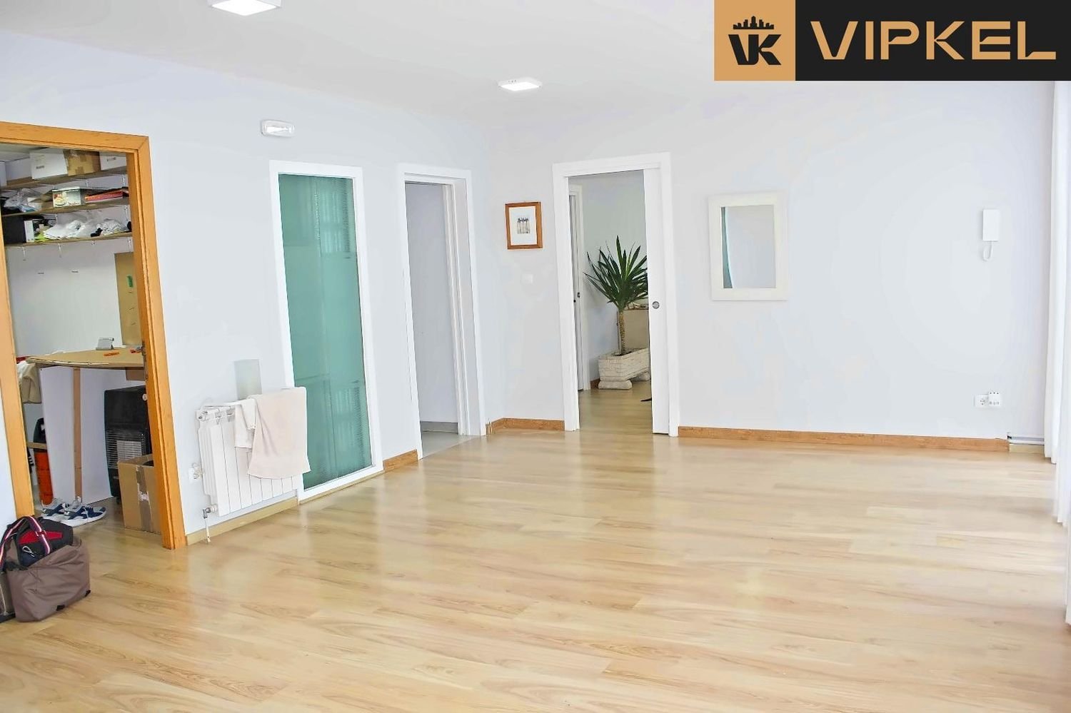 Propriété commerciale à Ferrol, Spain 143m² No. 59259