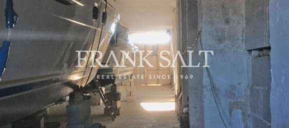 Entrepôt à Zurrieq, Malta 300m² No. 13150 3