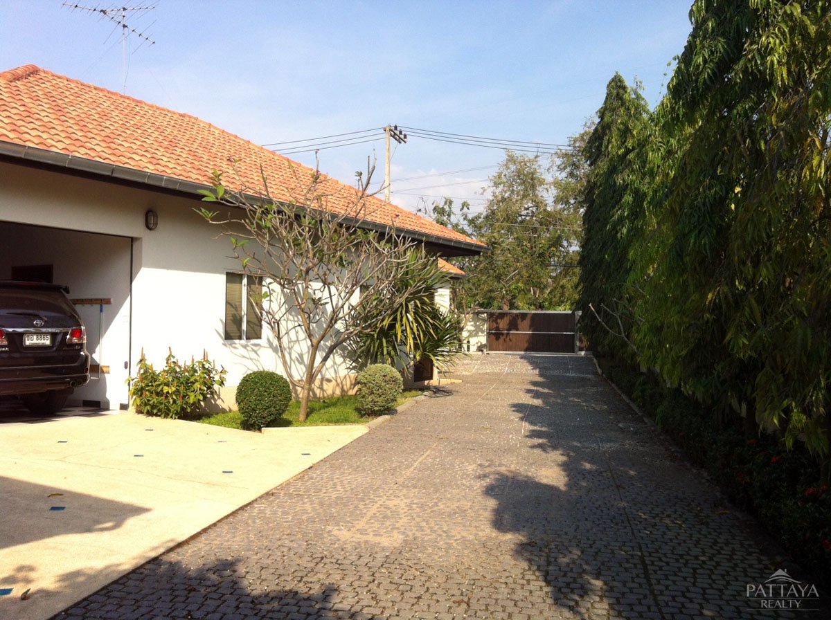 Кафе / ресторан с 3 спальнями в Паттайя, Таиланд № 4066