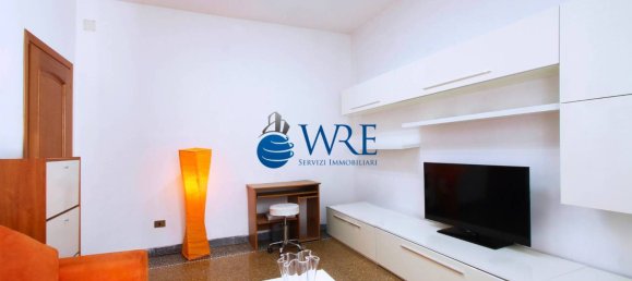 1 bedroom Apartment in Rome, Italy No. 321397 3