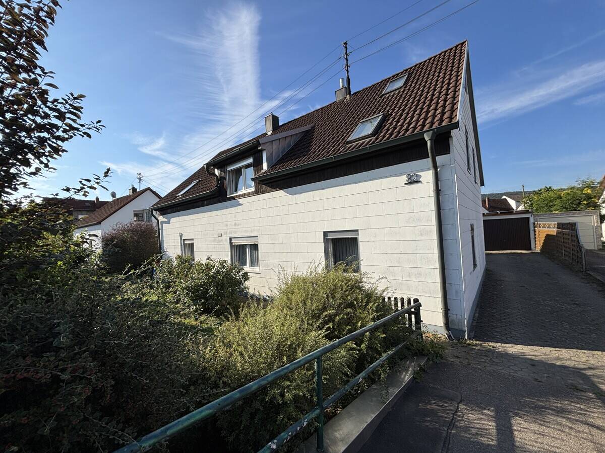 Таунхаус с 4 спальнями в Кельхайм, Германия № 325158