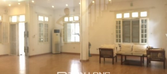 4 غرف نوم فيلا في Tay Ho, Vietnam رقم 6696 6