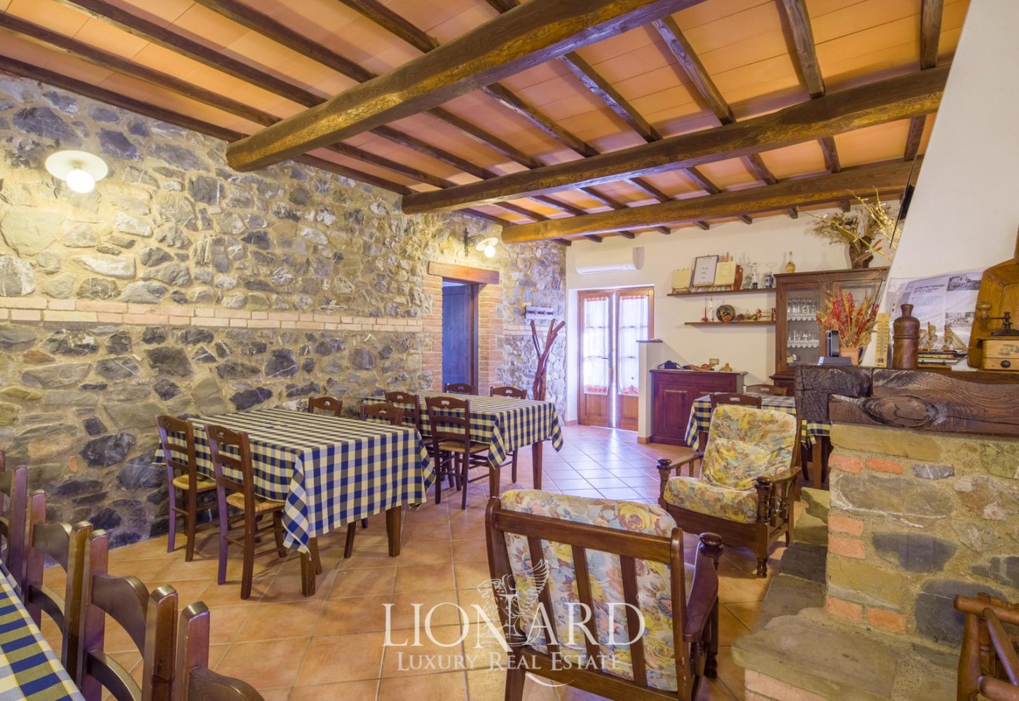  فندق في Gavorrano, Italy 450متر مربع رقم 17554