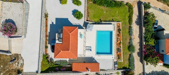 3 bedrooms Villa in Chania, Greece No. 131 6