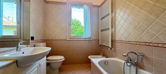 4 rooms House in Altavilla Vicentina, Italy No. 296037 15