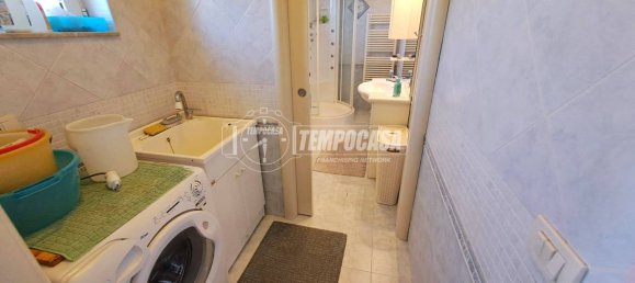 3 rooms House in Adelfia, Italy No. 371106 38