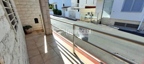 3 rooms House in Adelfia, Italy No. 371106 3