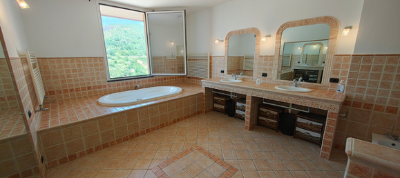 3 rooms Apartment in Genoa, Italy No. 253811 3