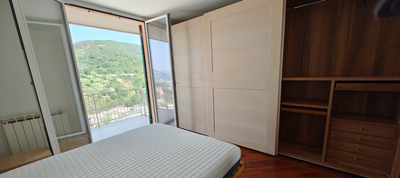 3 rooms Apartment in Genoa, Italy No. 253811 2