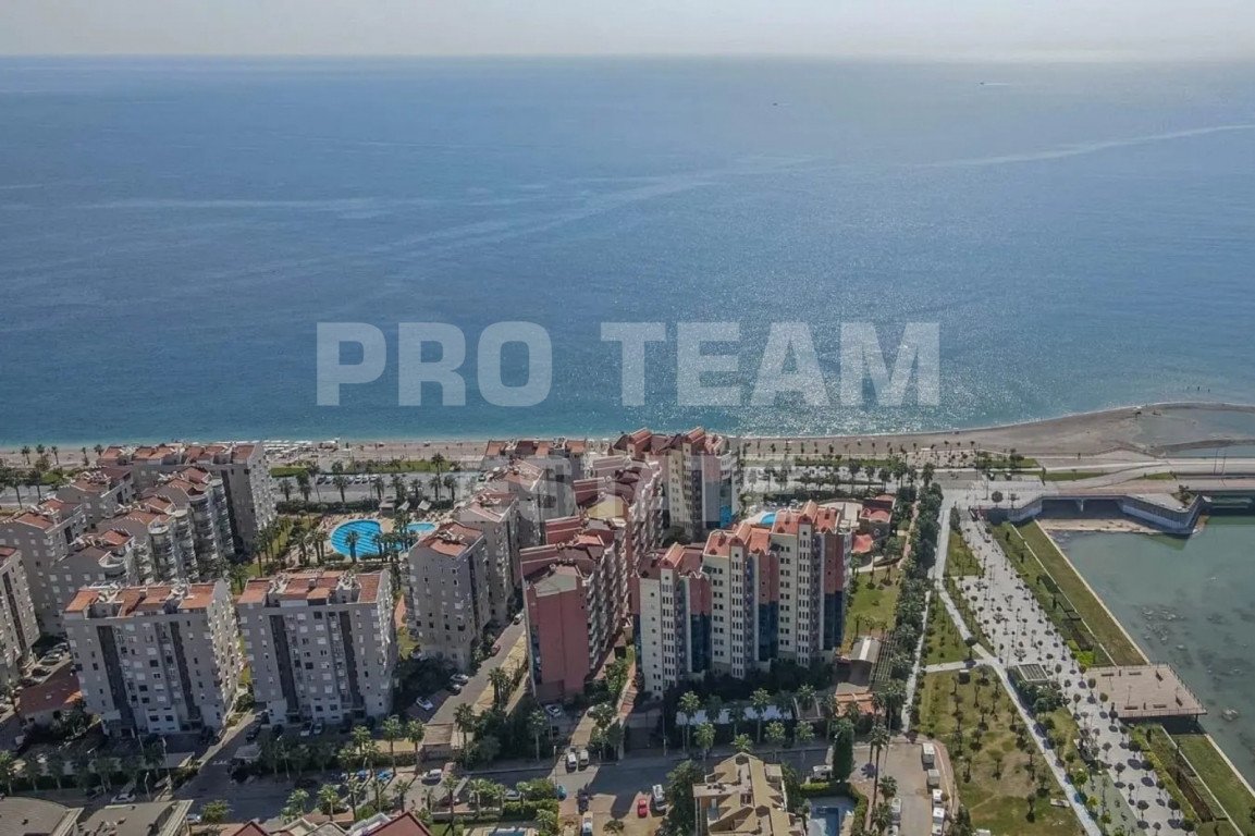 Apartamento de 4 habitaciónes en Konyaalti, Turkey No. 47273