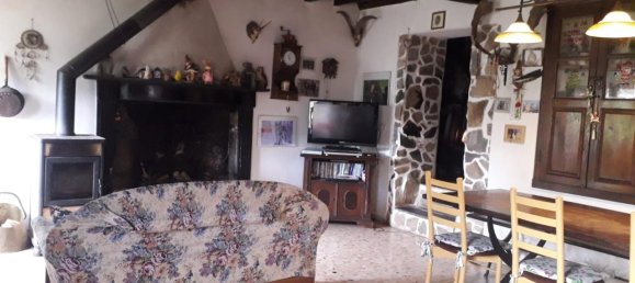 8 rooms House in Stazzema, Italy No. 114685 3
