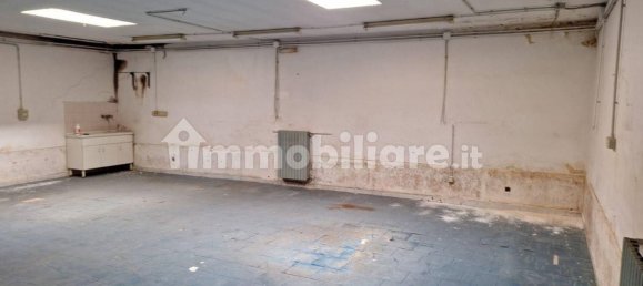 310m² Warehouse in Bari, Italy No. 313641 6