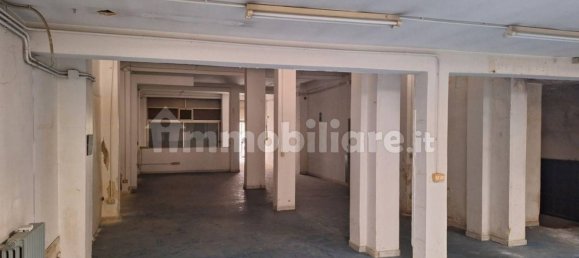 310m² Warehouse in Bari, Italy No. 313641 4