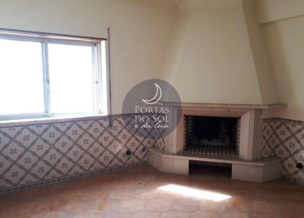 3 bedrooms Apartment in Seixal, Portugal No. 1269