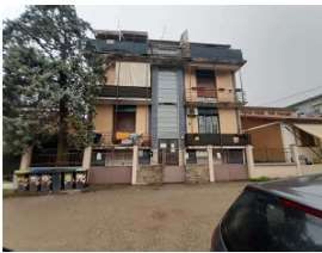 Apartamento T2 em Settimo Milanese, Italy N.º 370084