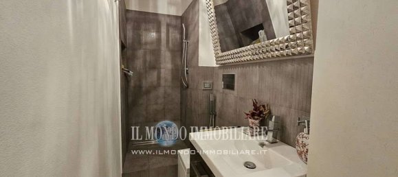 3-salle Appartement à Florence, Italy No. 375655 14