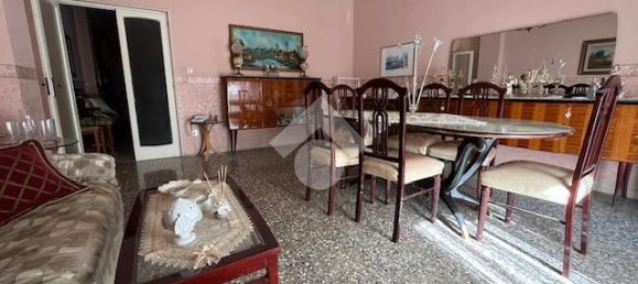 Apartamento de 4 habitaciónes en Trani, Italy No. 117844 3