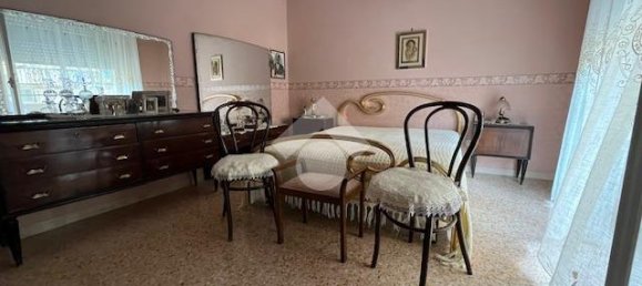 Apartamento de 4 habitaciónes en Trani, Italy No. 117844 7