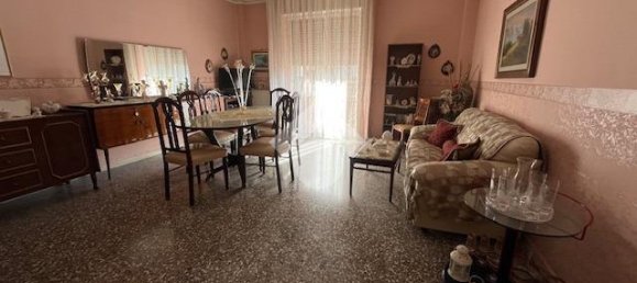 Apartamento de 4 habitaciónes en Trani, Italy No. 117844 4