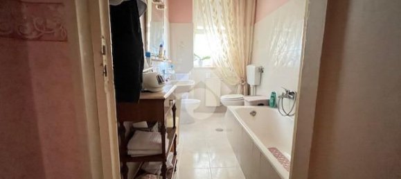 Apartamento de 4 habitaciónes en Trani, Italy No. 117844 13