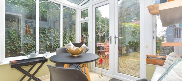 3 bedrooms House in Essex, United Kingdom No. 3961 5