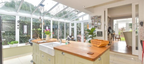 3 bedrooms House in Essex, United Kingdom No. 3961 2